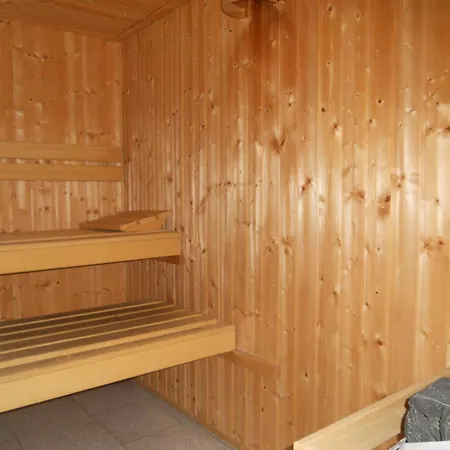 Friesenperle 3, Feldstrasse